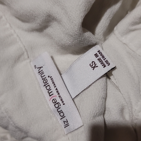 White Maternity Collared Shirt Top by Liz Lange - Picture 2 of 2